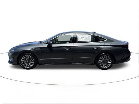 New 2025 Hyundai Sonata Limited image 6