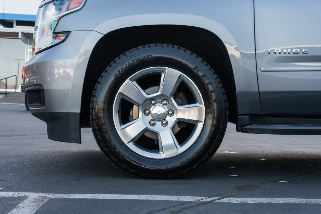 Used 2019 Chevrolet Tahoe LS w/ All-Season Package RWD image 7