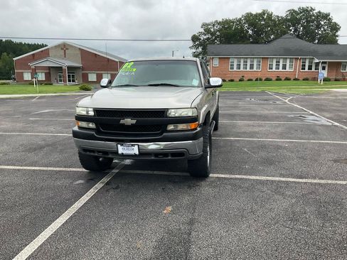Used 2002 Chevrolet Silverado 2500 LT w/ Off-Road Skid Plate Pkg AWD/4WD image 18