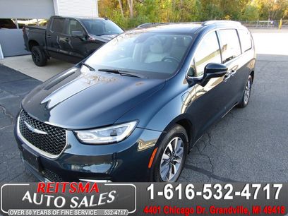 Used 2021 Chrysler Pacifica Touring-L