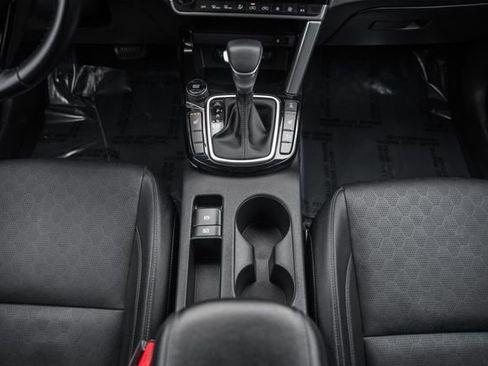 Used 2021 Kia Seltos SX image 28