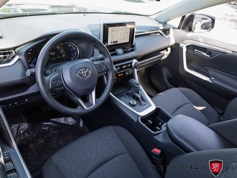 Used 2025 Toyota RAV4 XLE w/ Weather Package AWD/4WD image 18