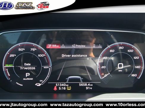 Used 2022 Audi e-tron Premium Plus w/ Premium Plus Package AWD/4WD image 26