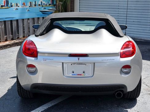 Used 2007 Pontiac Solstice Convertible w/ Premium Package RWD image 24