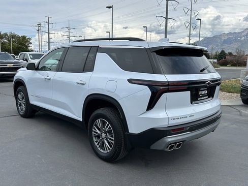 New 2026 Chevrolet Traverse LT w/ Driver Confidence Package image 9