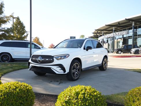 New 2026 Mercedes-Benz GLC 300 4MATIC image 3