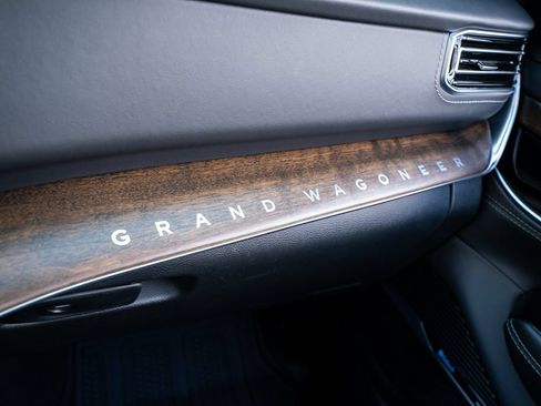Used 2023 Jeep Grand Wagoneer 4WD image 41