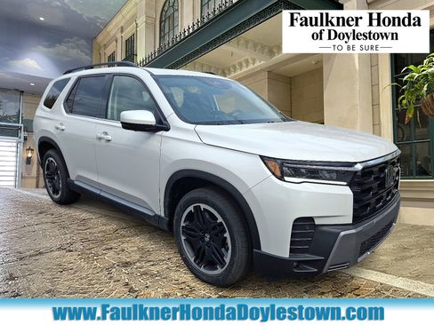 New 2026 Honda Pilot image 1