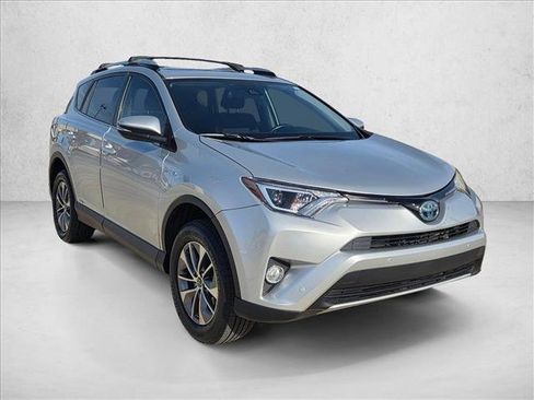 Certified 2016 Toyota RAV4 XLE image 3