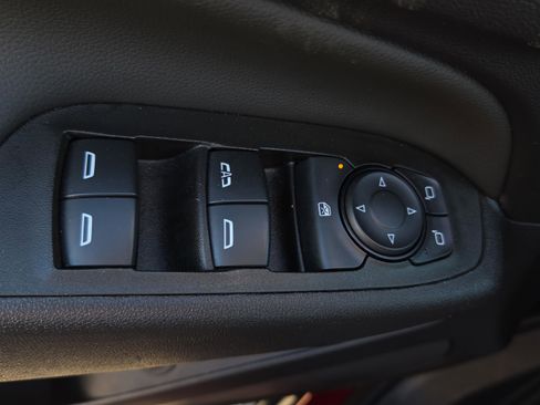 Used 2024 Chevrolet Equinox LT image 33