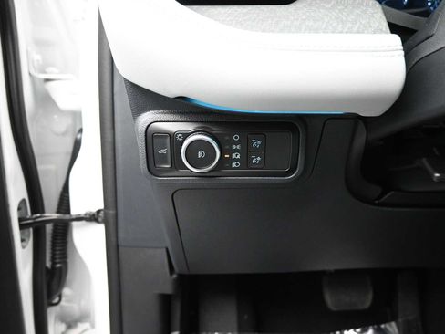 Used 2025 Ford Explorer Platinum w/ Ultimate Package image 11