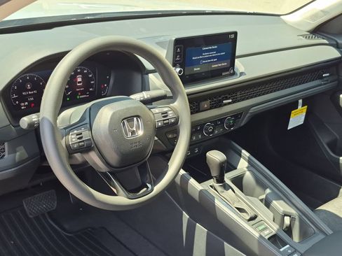 New 2026 Honda Accord SE image 2