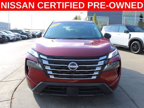 Certified 2025 Nissan Rogue S image 2