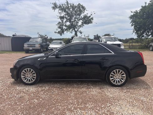 Used 2013 Cadillac CTS Luxury RWD image 2