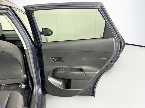 Used 2025 Hyundai Kona SEL FWD image 28