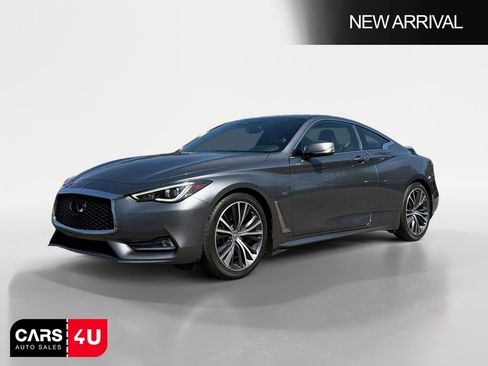 Used 2019 INFINITI Q60 3.0t Luxe w/ Essential Package image 3