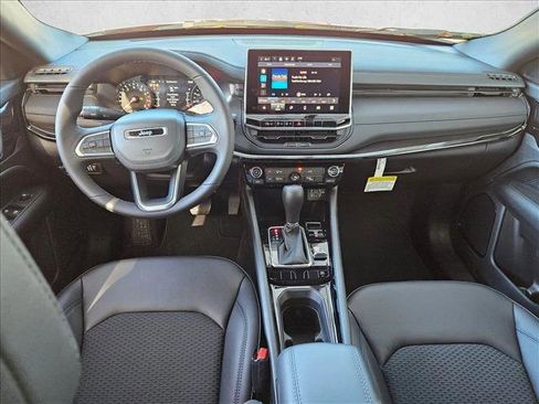 New 2026 Jeep Compass Latitude image 12