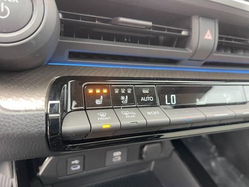 Used 2024 Toyota Prius Limited w/ Limited Premium Package image 37