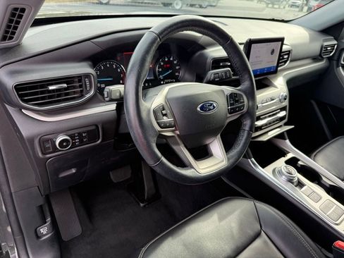 Certified 2023 Ford Explorer XLT w/ Equipment Group 202A image 23