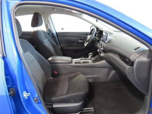 Used 2025 Nissan Sentra SV image 33