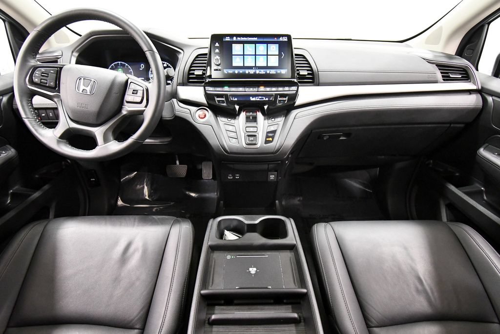 Certified 2025 Honda Odyssey Sport image 3