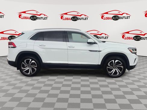 Used 2020 Volkswagen Atlas Cross Sport SEL Premium AWD/4WD image 9