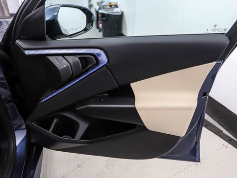 Used 2025 BMW X3 xDrive30i w/ Premium Package image 27