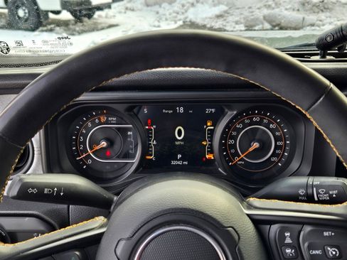 Used 2024 Jeep Gladiator Willys image 27