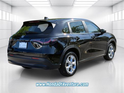 Certified 2024 Honda HR-V LX image 5