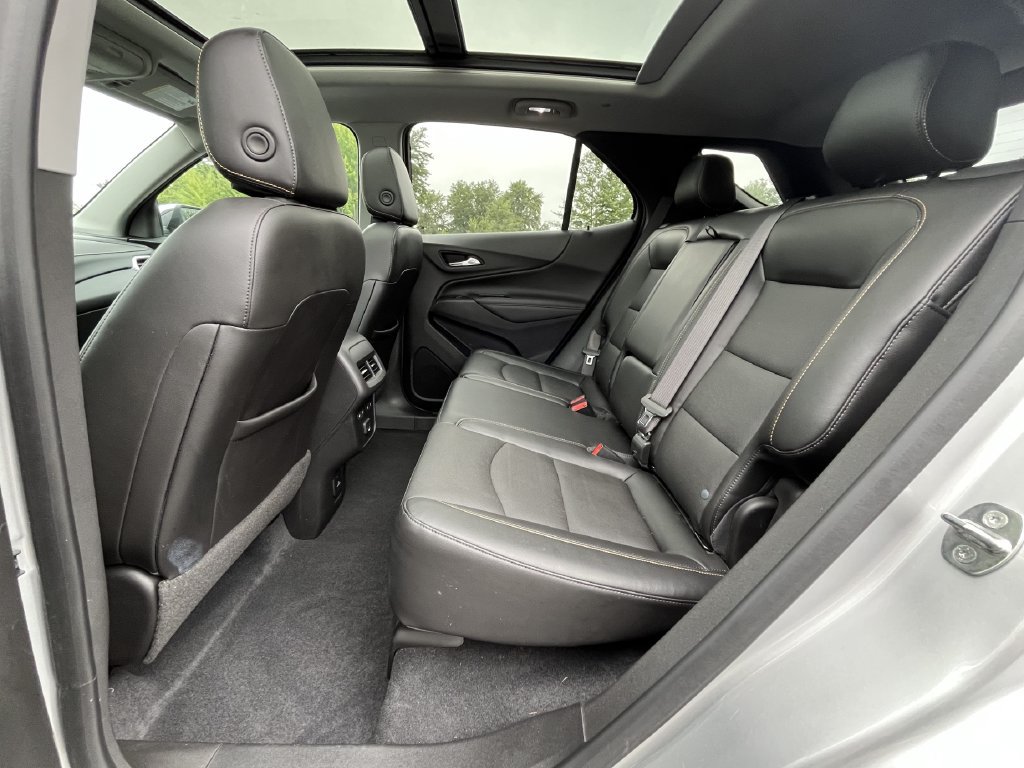 Used 2020 Chevrolet Equinox LT w/ Driver Convenience Package FWD image 19