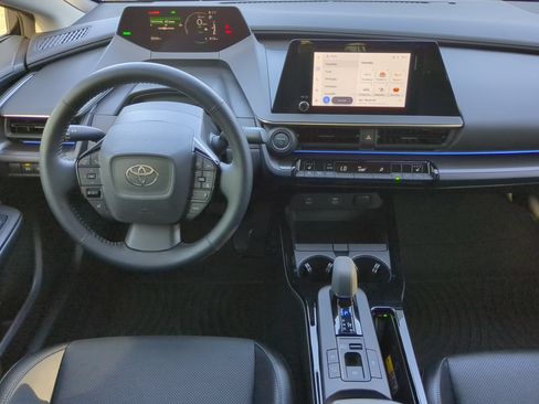 Used 2026 Toyota Prius FWD image 50