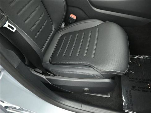 Certified 2026 Mercedes-Benz GLC 300 4MATIC image 29