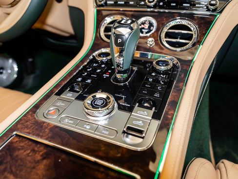 Used 2024 Bentley Continental GT V8 image 34
