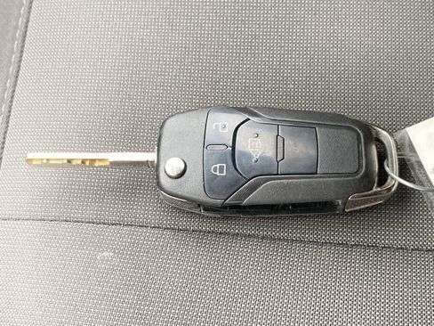 Used 2020 Ford Transit 350 XLT image 30