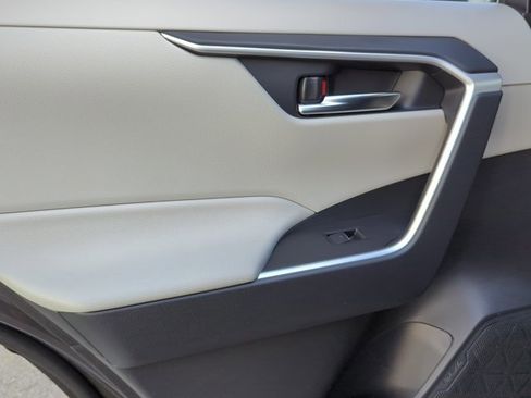 Certified 2025 Toyota RAV4 XLE image 24
