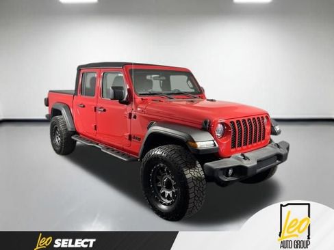 Used 2020 Jeep Gladiator Sport w/ Quick Order Package 24S AWD/4WD image 4