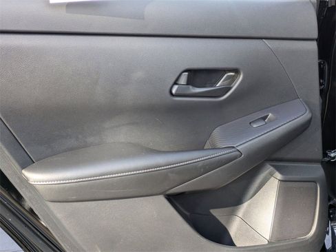 Used 2024 Nissan Sentra SV image 25