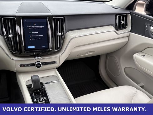 Certified 2023 Volvo XC60 B5 Plus w/ Climate Package image 15