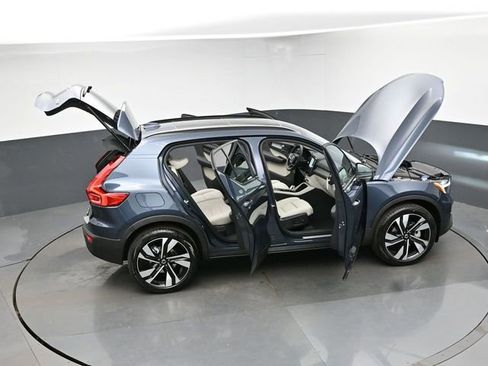 New 2026 Volvo XC40 B5 Plus w/ Climate Package AWD/4WD image 50