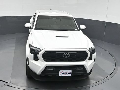 Used 2025 Toyota Tacoma TRD Sport RWD image 37