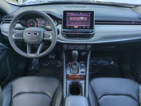 Certified 2024 Jeep Compass Limited w/ Sun and Sound Group image 15