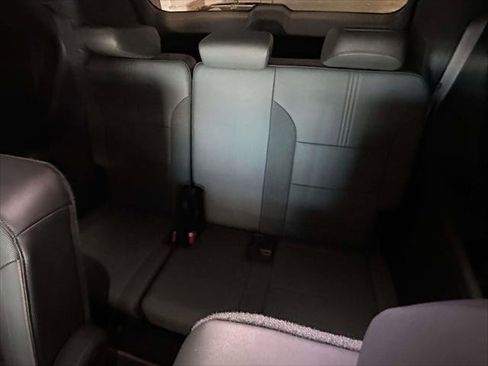 Used 2024 GMC Acadia AT4 w/ Super Cruise Package image 16