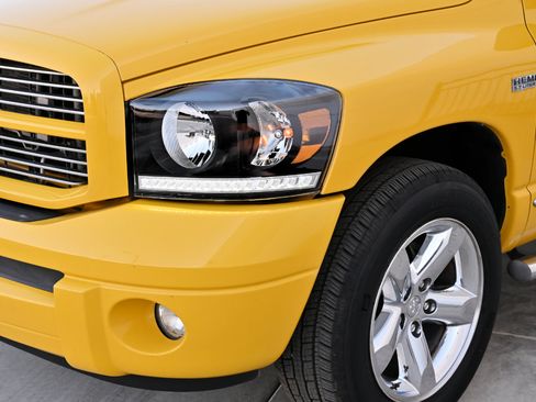 Used 2008 Dodge Ram 1500 Truck SLT w/ Navigation Convenience Group RWD image 28