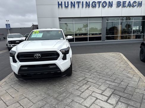 Used 2025 Toyota Tacoma SR5 RWD image 21