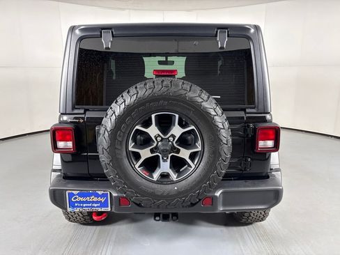 Used 2022 Jeep Wrangler Rubicon AWD/4WD image 7