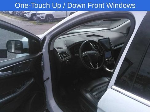 Certified 2024 Ford Edge SEL AWD/4WD image 3