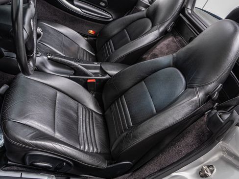 Used 2000 Porsche Boxster S RWD image 25