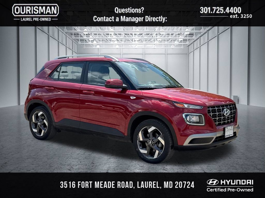 Certified 2025 Hyundai Venue SEL FWD image 1