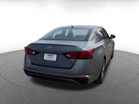 Used 2025 Nissan Altima 2.5 SV image 14