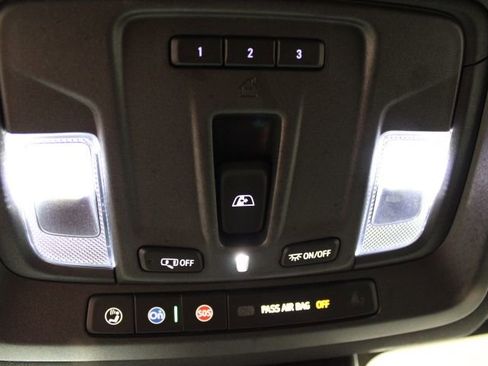 Used 2024 GMC Sierra 2500 AT4 w/ Technology Package image 46